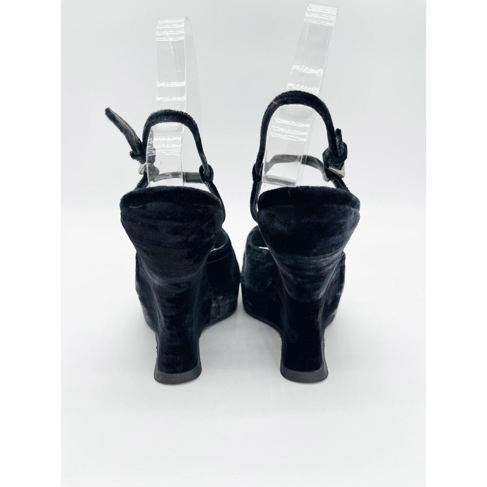 Prada Vintage Fall 2004 Runway Blue Velvet Sculptural Wedge Sandals IT 35.5 - Picture 9 of 12